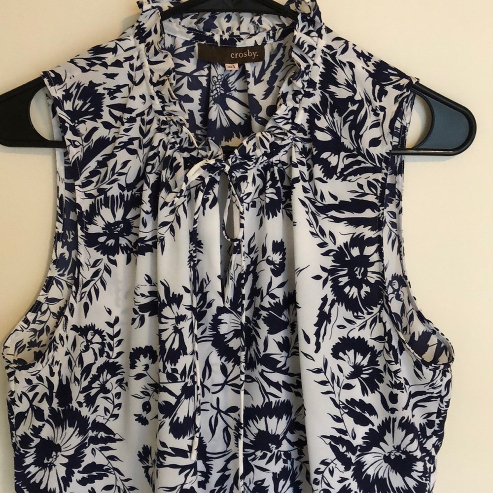 Summer blouse - Picture 3 of 3